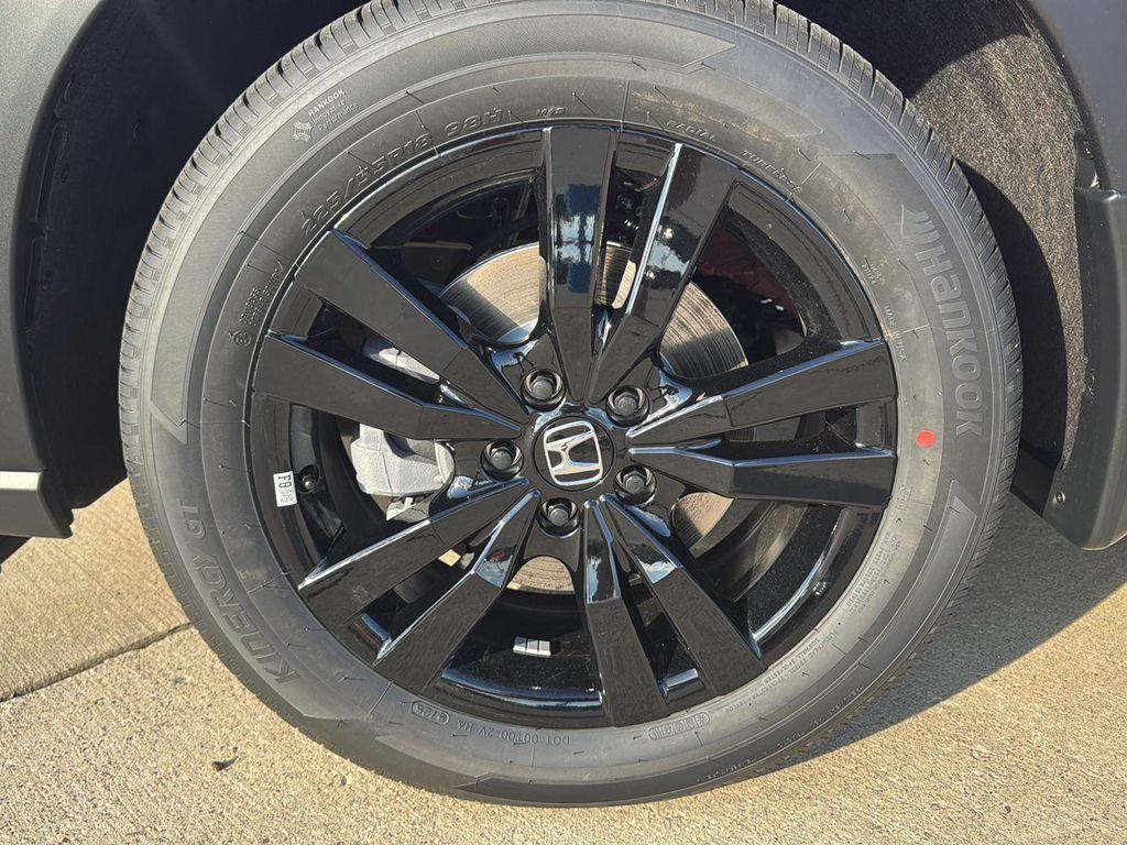 new 2026 Honda HR-V car, priced at $30,432