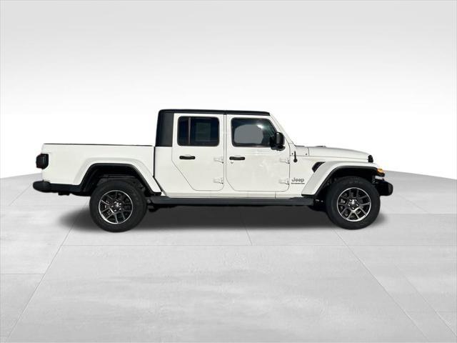 used 2020 Jeep Gladiator car, priced at $32,686