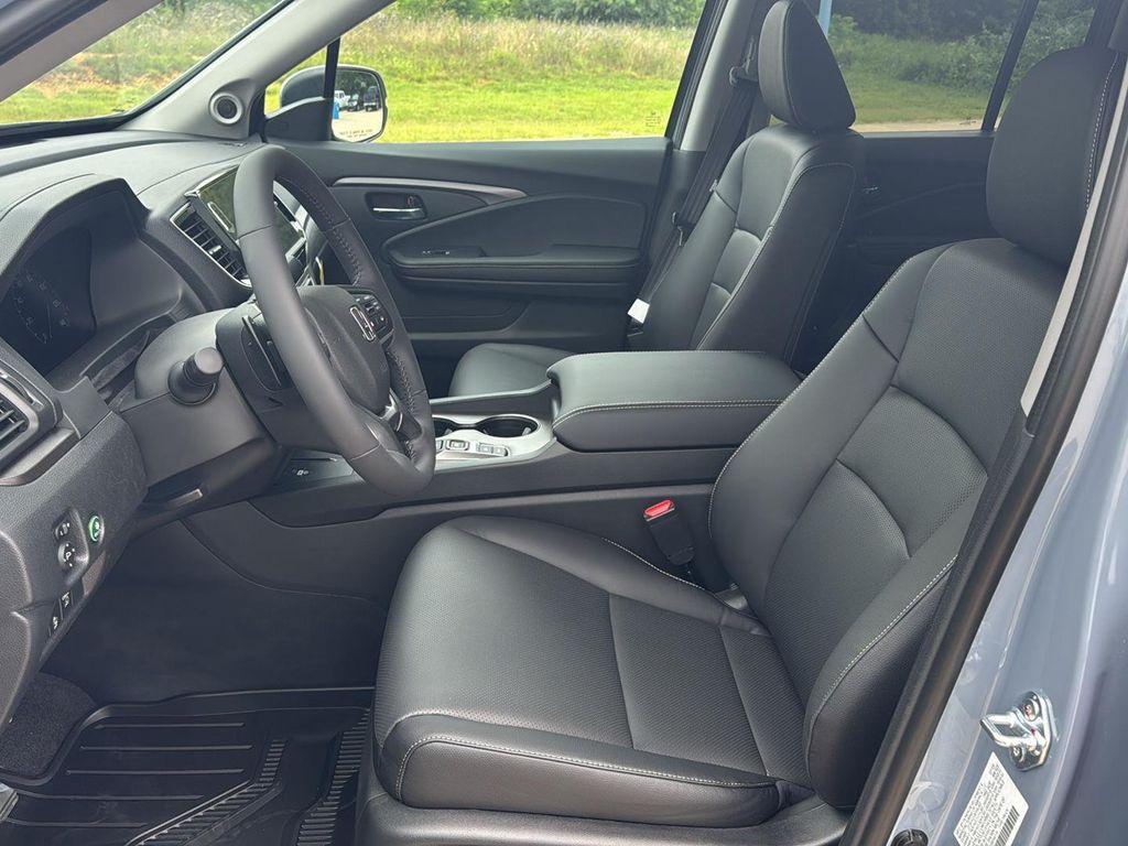 new 2025 Honda Ridgeline car, priced at $43,385
