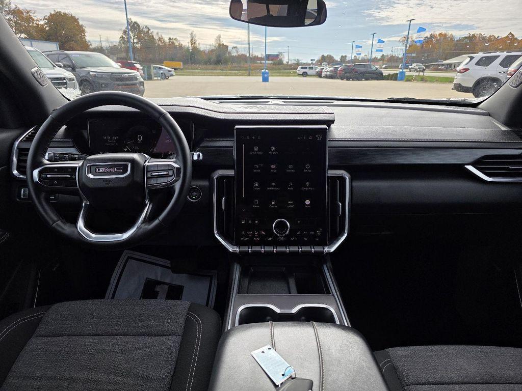 used 2025 GMC Acadia car, priced at $34,900