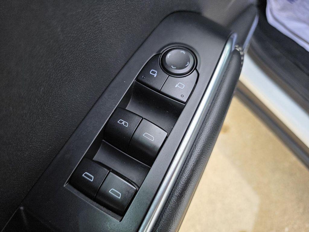 used 2025 GMC Acadia car, priced at $34,900