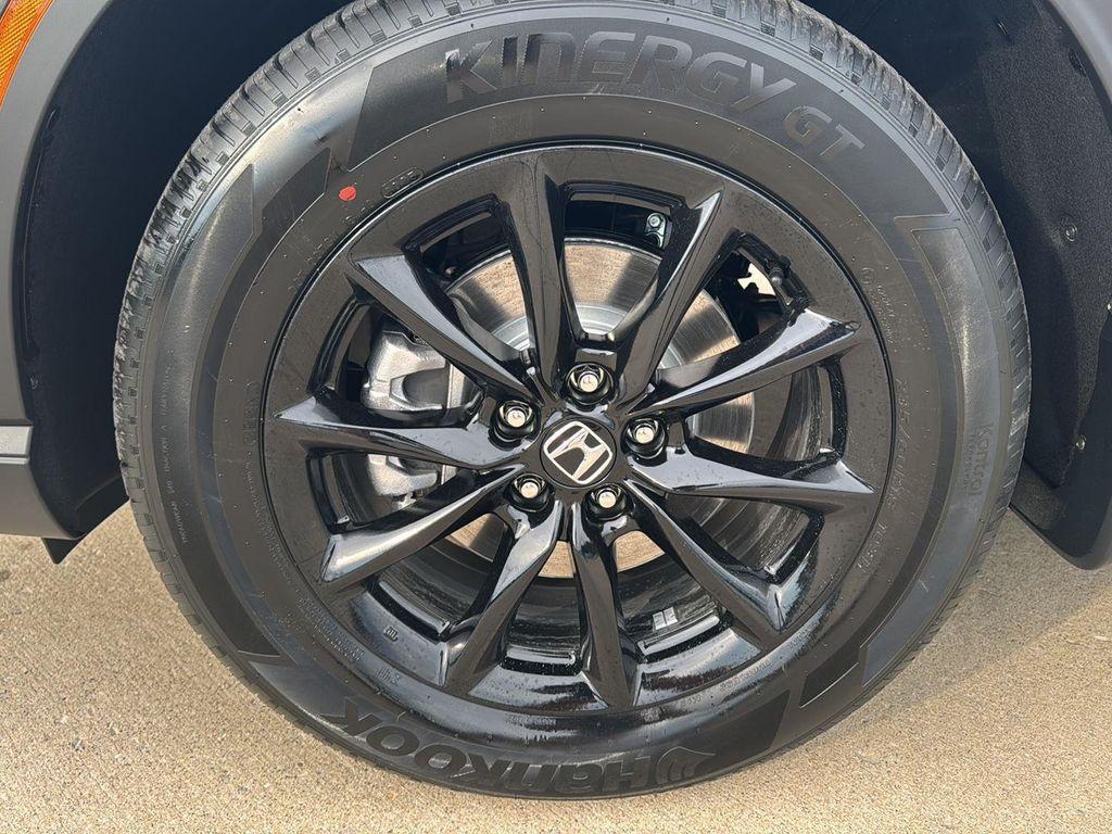 new 2026 Honda CR-V Hybrid car, priced at $40,745