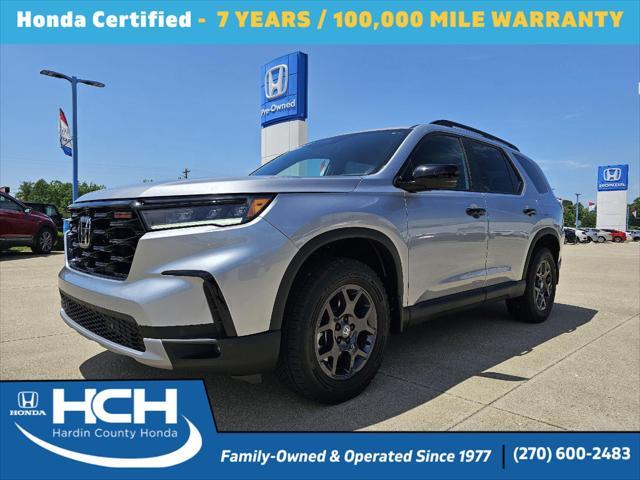 used 2025 Honda Pilot car, priced at $48,900