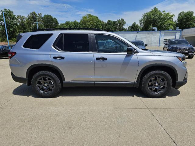 used 2025 Honda Pilot car, priced at $48,900