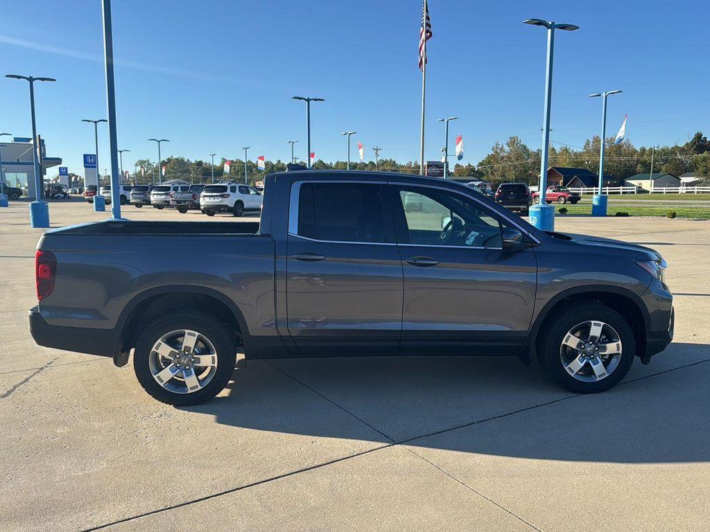 new 2025 Honda Ridgeline car, priced at $42,975