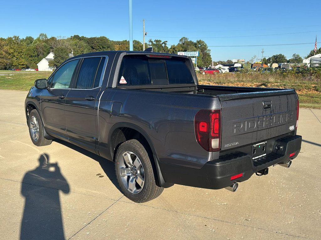 new 2025 Honda Ridgeline car, priced at $42,975