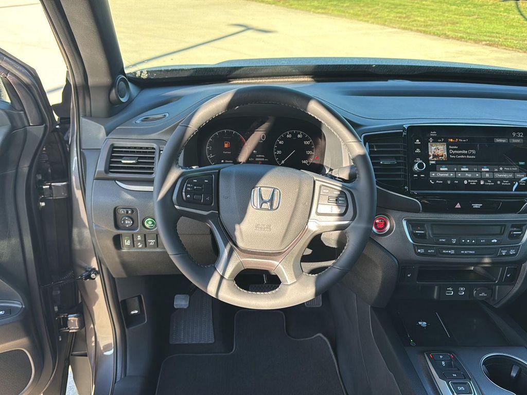 new 2025 Honda Ridgeline car, priced at $42,975