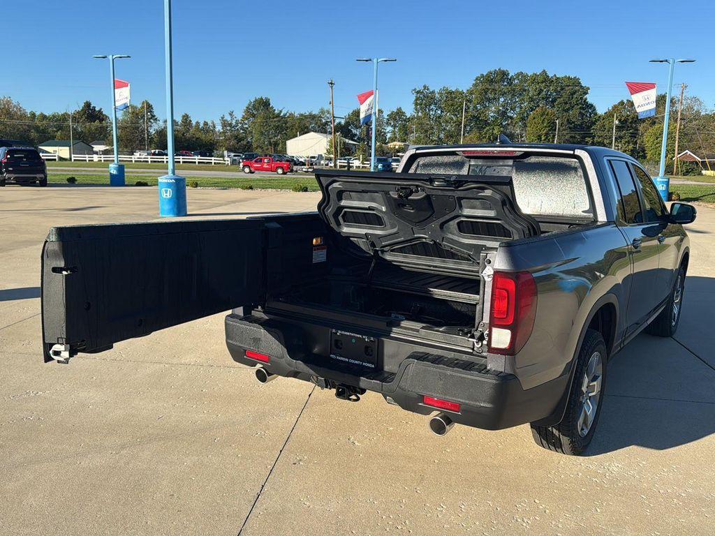 new 2025 Honda Ridgeline car, priced at $42,975
