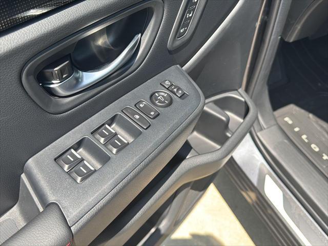 new 2025 Honda Pilot car, priced at $56,760