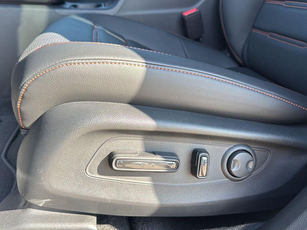 new 2026 Honda CR-V Hybrid car, priced at $40,447