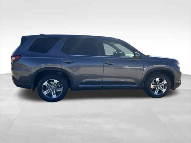 new 2025 Honda Pilot car, priced at $46,995