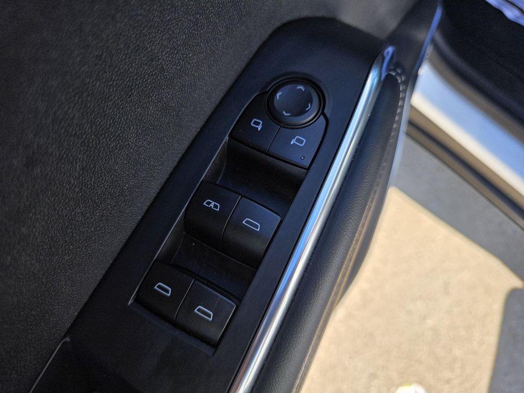 used 2025 GMC Acadia car, priced at $35,170