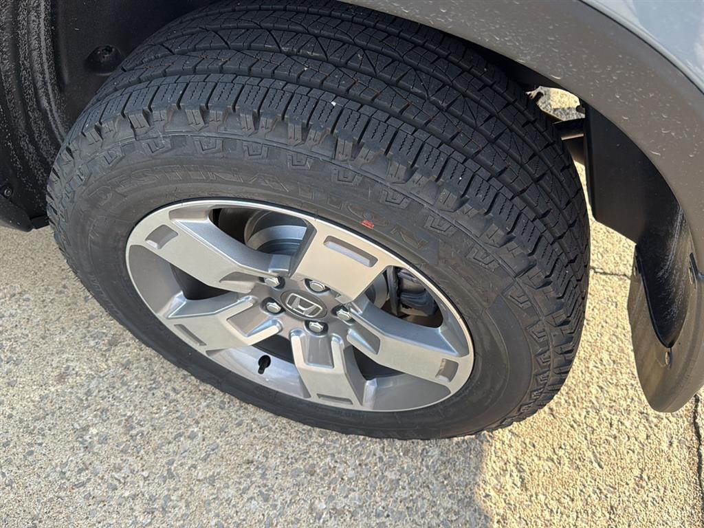 used 2025 Honda Ridgeline car, priced at $39,900