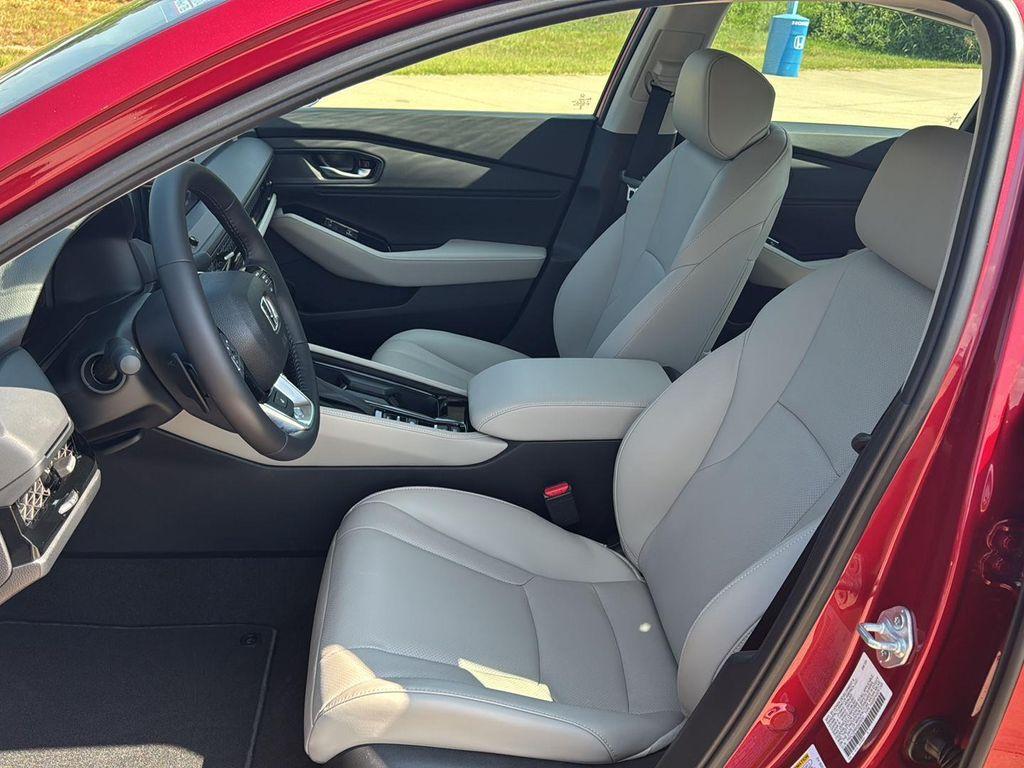 new 2025 Honda Accord Hybrid car, priced at $39,882