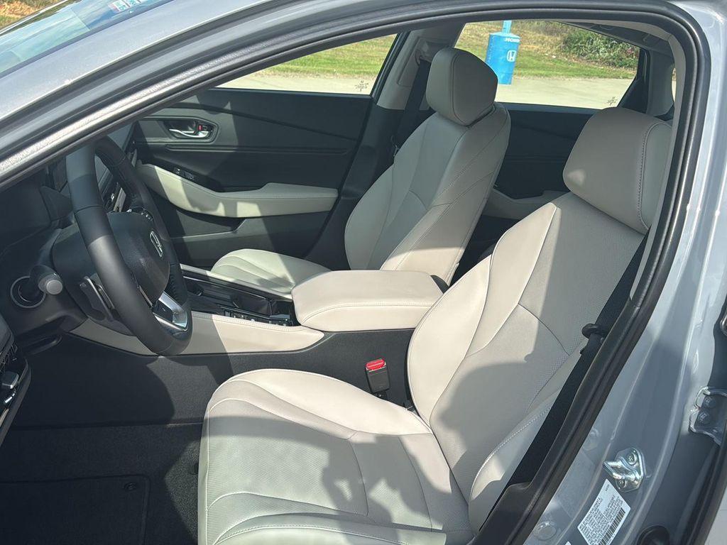 new 2025 Honda Accord Hybrid car, priced at $38,484