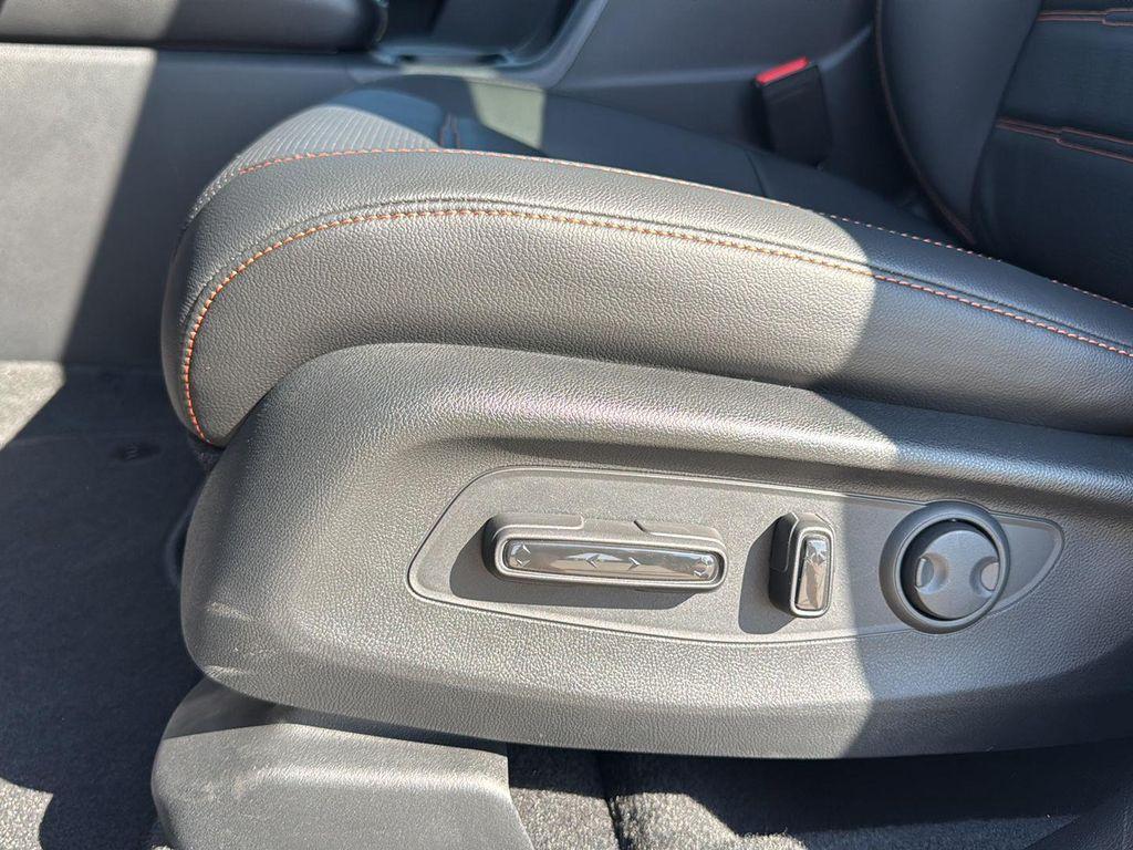 new 2026 Honda CR-V Hybrid car, priced at $41,675