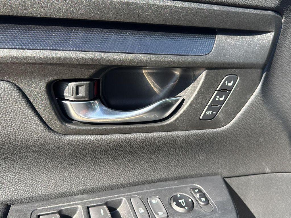 new 2026 Honda CR-V Hybrid car, priced at $41,675