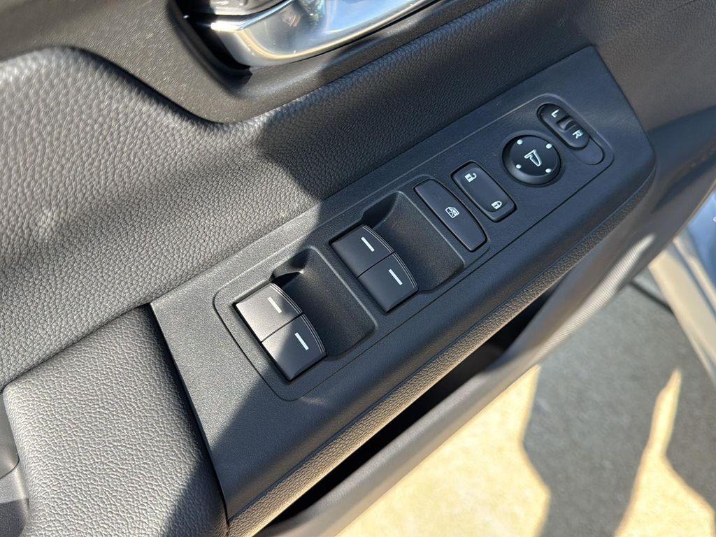 new 2026 Honda CR-V Hybrid car, priced at $41,675