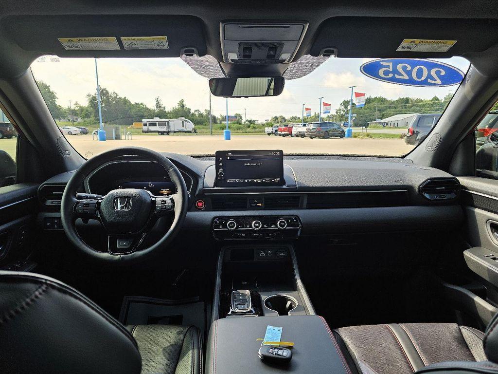 used 2025 Honda Pilot car, priced at $54,754
