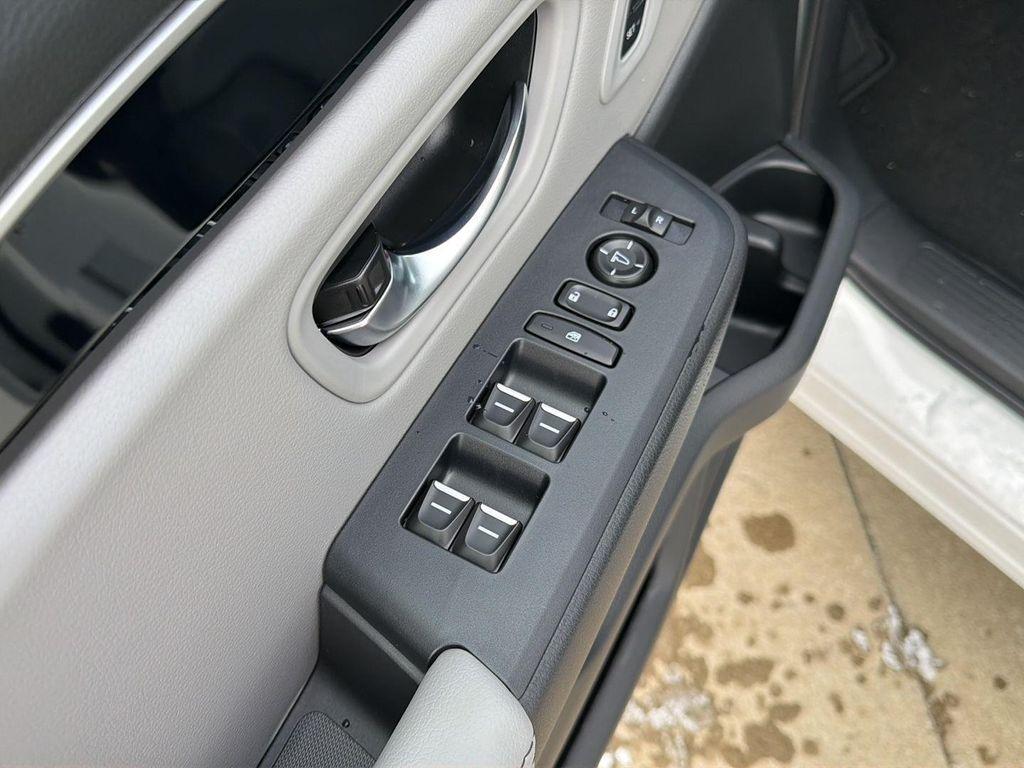 new 2025 Honda Pilot car, priced at $48,379