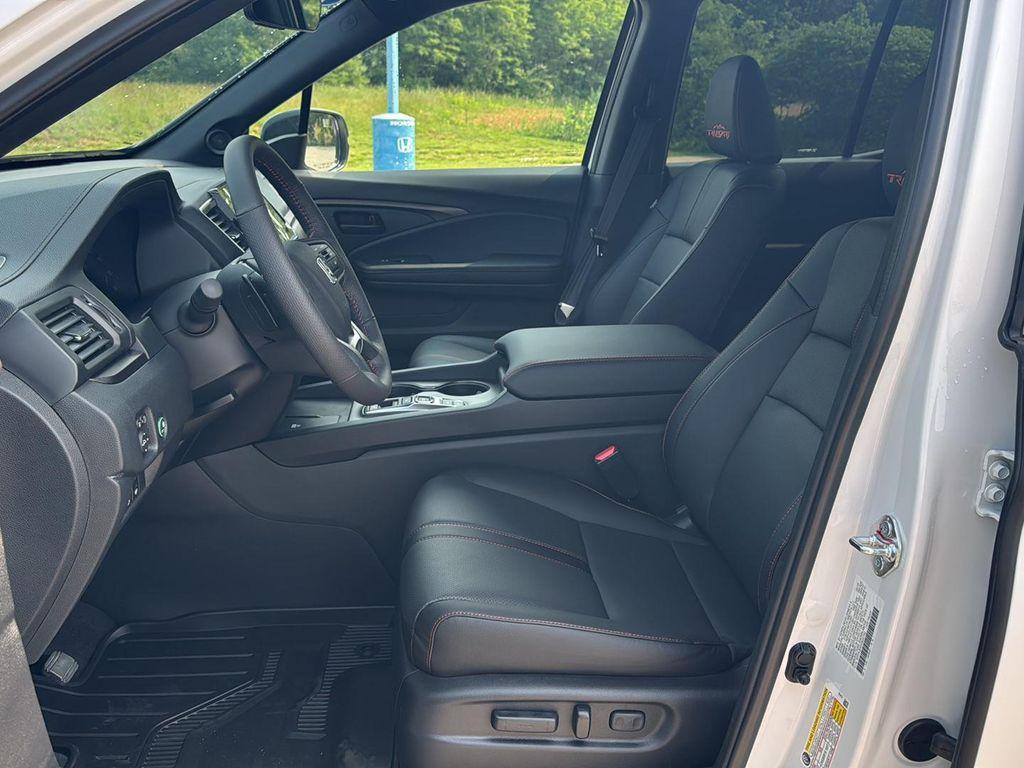 new 2025 Honda Ridgeline car, priced at $45,100