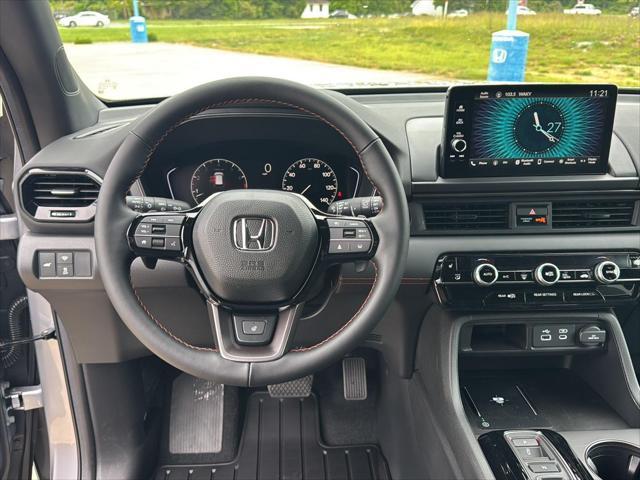 new 2025 Honda Pilot car, priced at $51,330