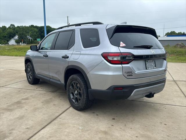 new 2025 Honda Pilot car, priced at $51,330
