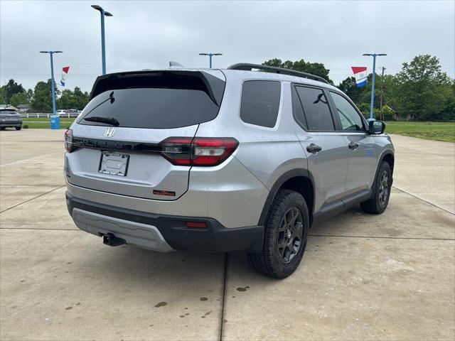 new 2025 Honda Pilot car, priced at $51,330