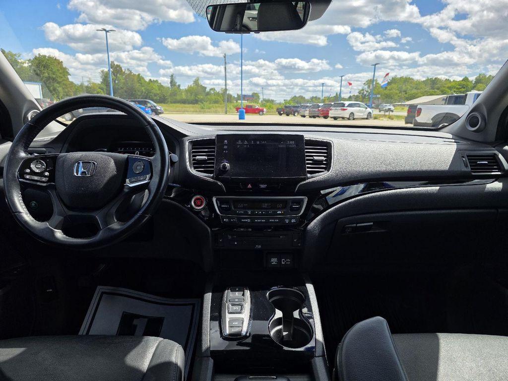 used 2021 Honda Pilot car, priced at $29,725