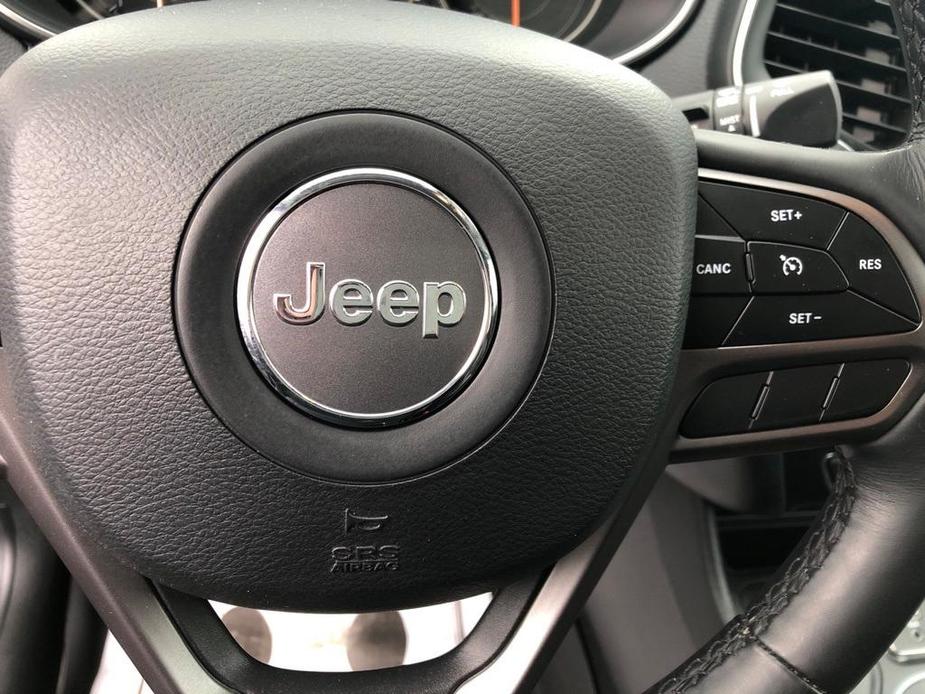 used 2019 Jeep Cherokee car