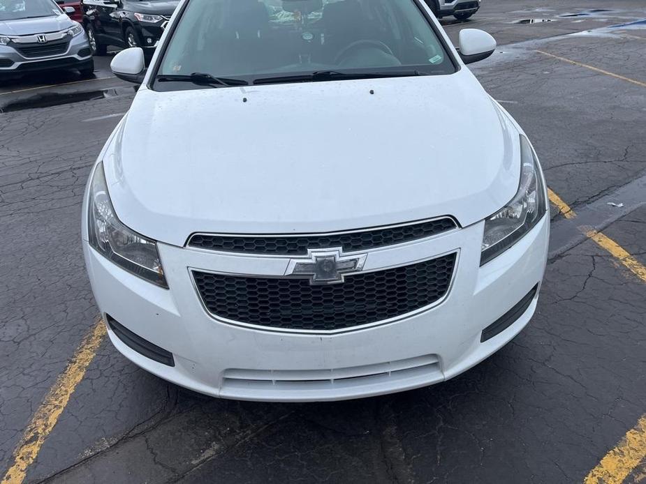 used 2014 Chevrolet Cruze car, priced at $4,650