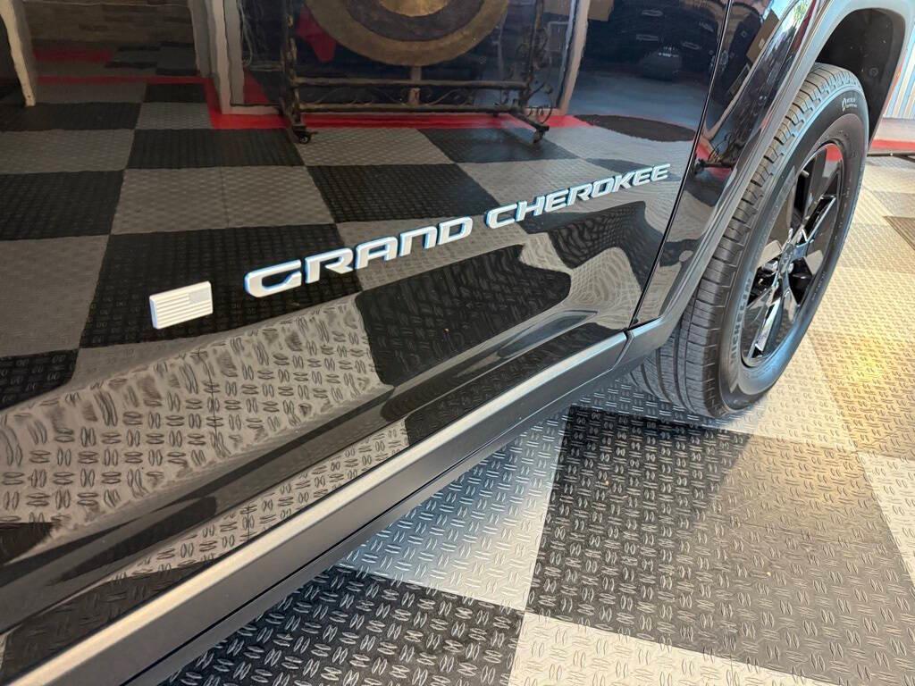 used 2024 Jeep Grand Cherokee 4xe car, priced at $31,135