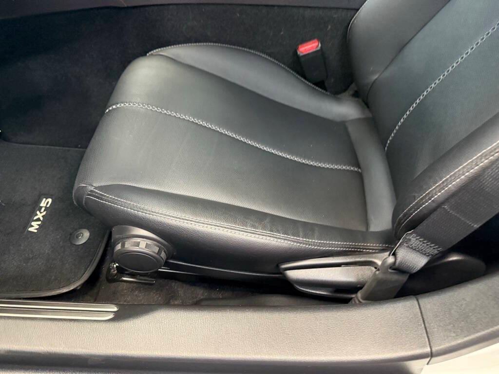 used 2022 Mazda MX-5 Miata car, priced at $28,069