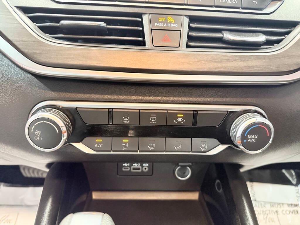 used 2023 Nissan Altima car, priced at $18,124