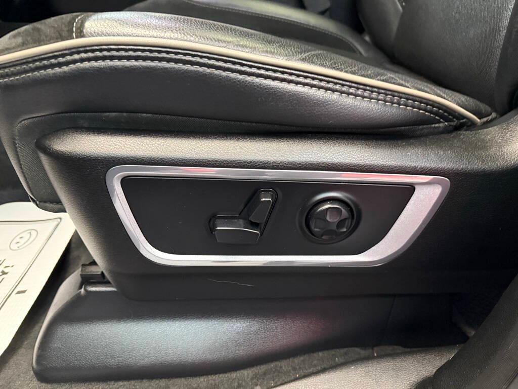 used 2020 Ram 1500 car, priced at $31,124