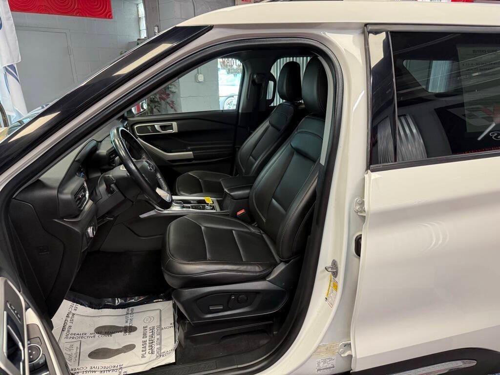 used 2022 Ford Explorer car, priced at $27,684