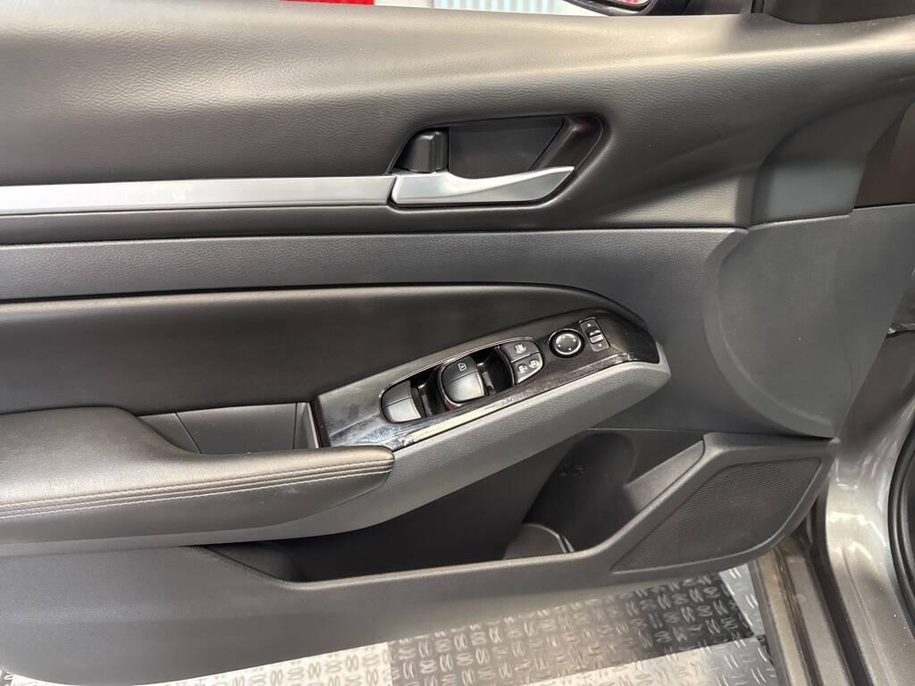 used 2023 Nissan Altima car, priced at $20,768