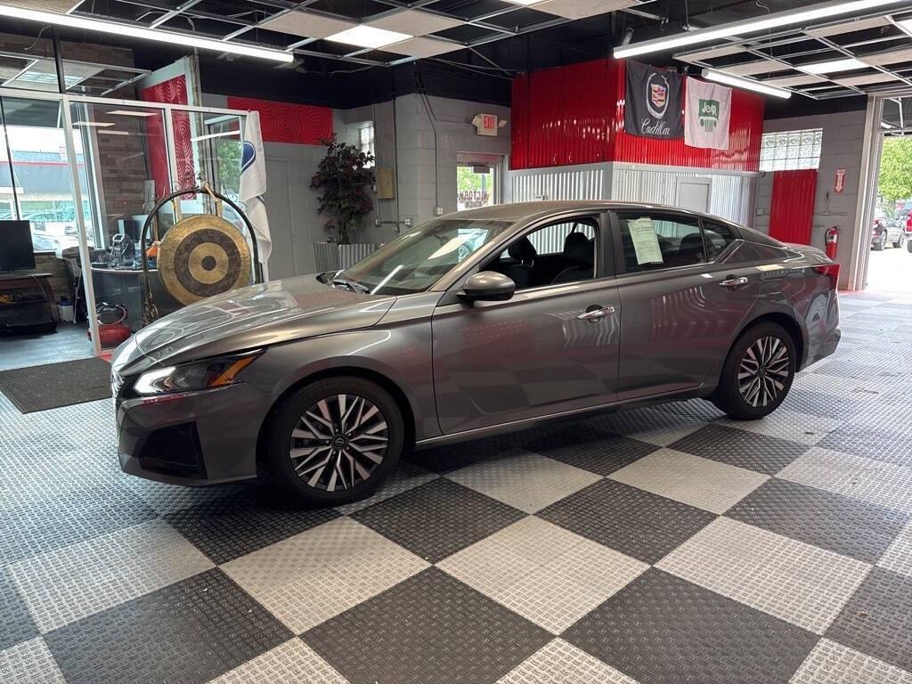 used 2023 Nissan Altima car, priced at $20,768