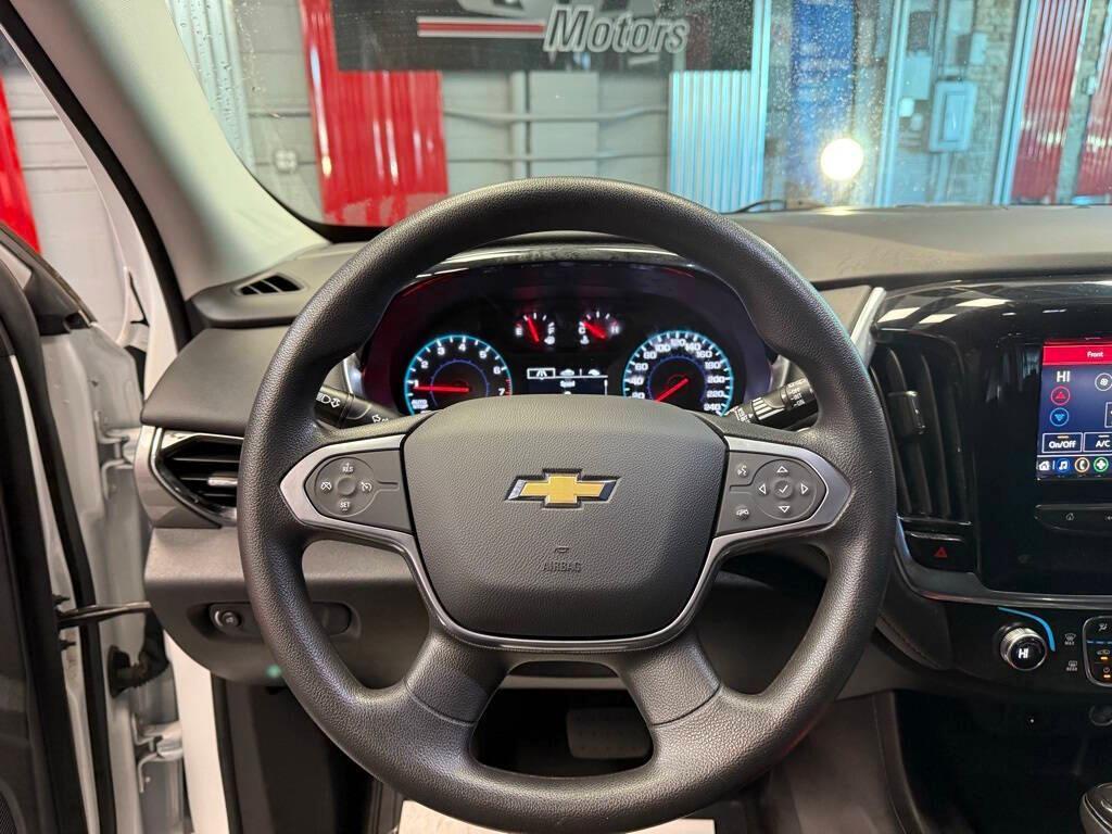 used 2020 Chevrolet Traverse car, priced at $21,502