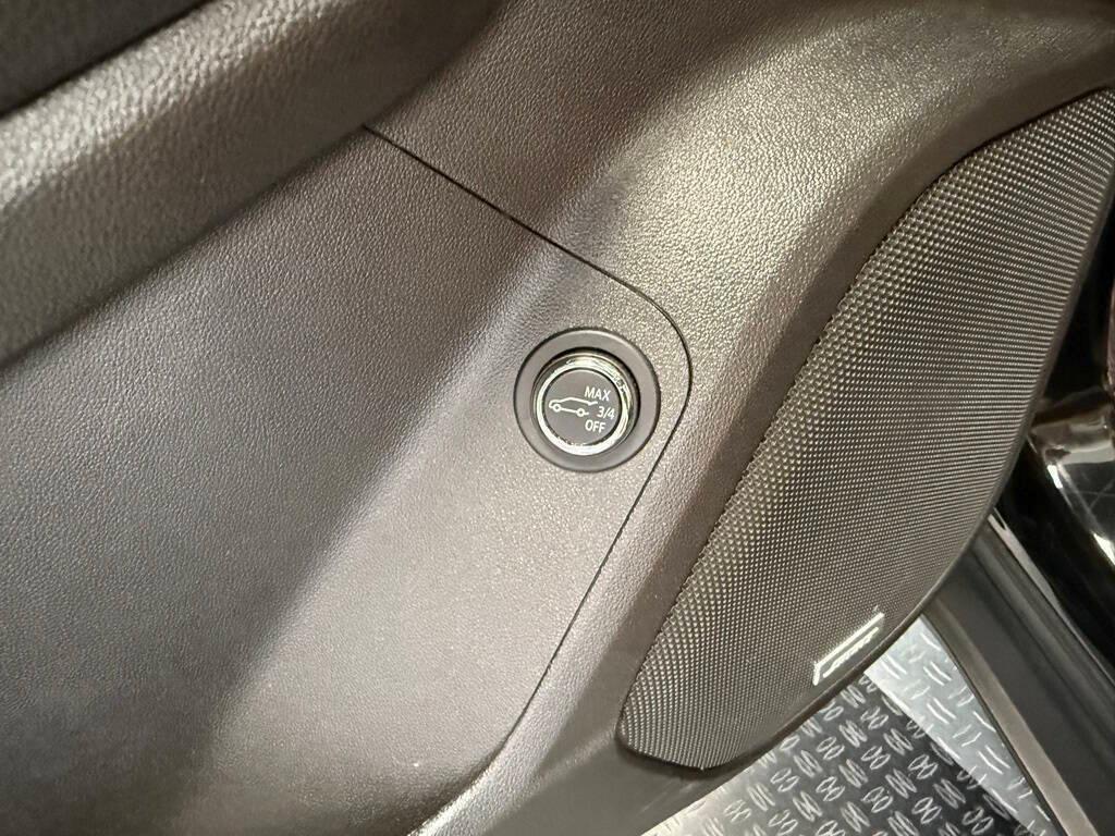 used 2023 GMC Acadia car, priced at $39,984