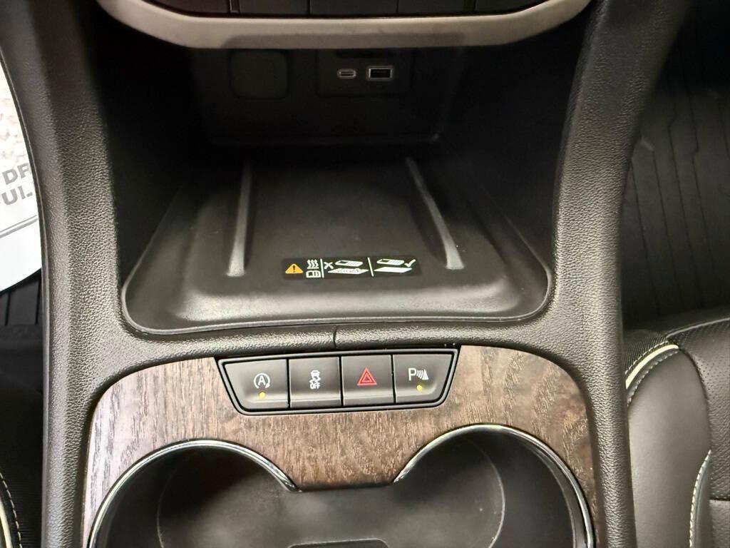 used 2023 GMC Acadia car, priced at $39,984