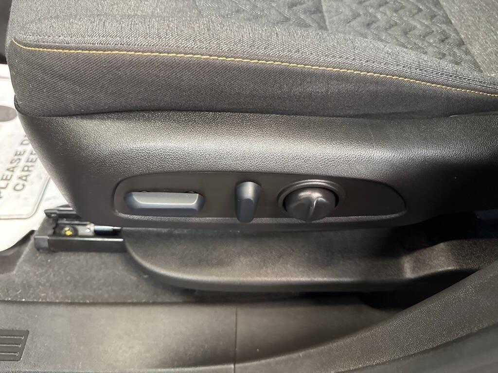 used 2022 Chevrolet Equinox car, priced at $20,737