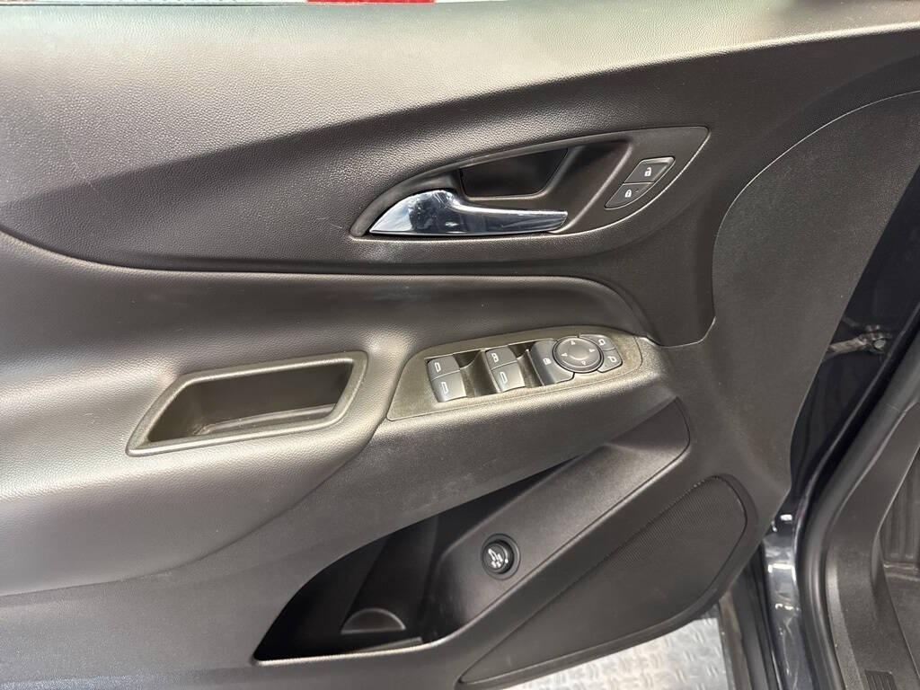 used 2022 Chevrolet Equinox car, priced at $20,737