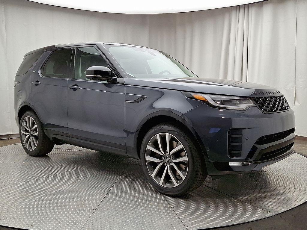 new 2025 Land Rover Discovery car, priced at $77,118