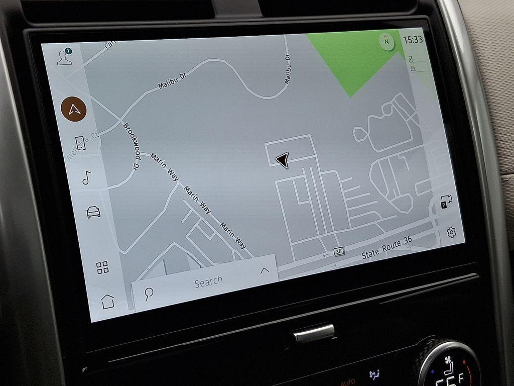new 2025 Land Rover Discovery car, priced at $77,118