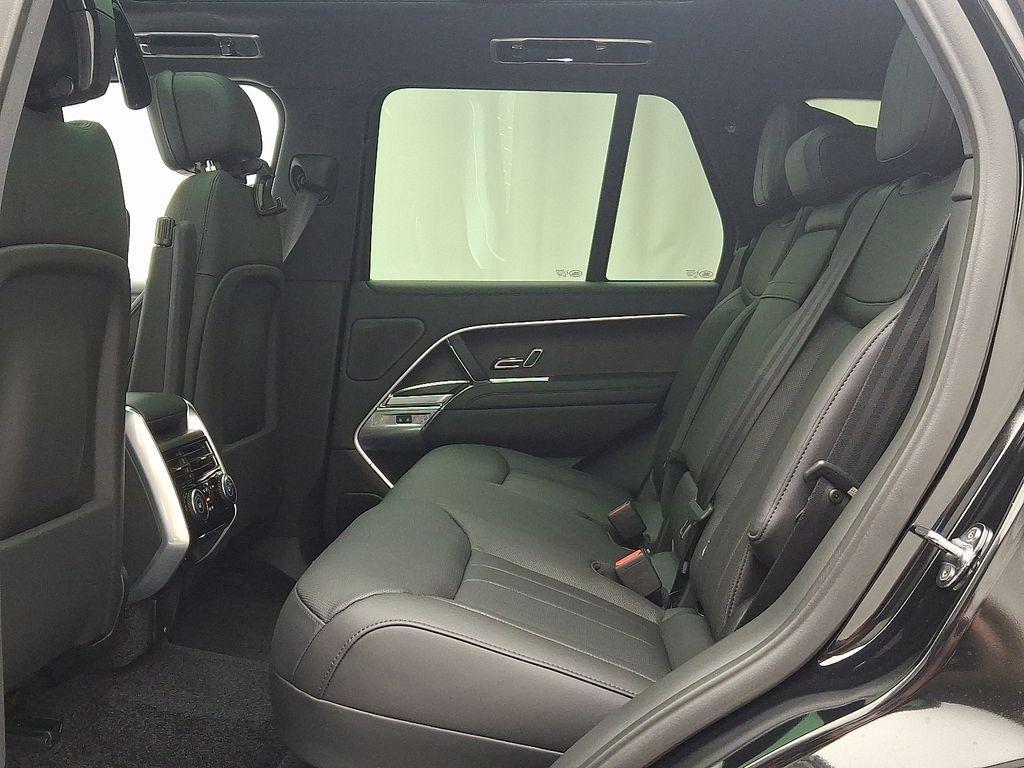 new 2025 Land Rover Range Rover car, priced at $146,195