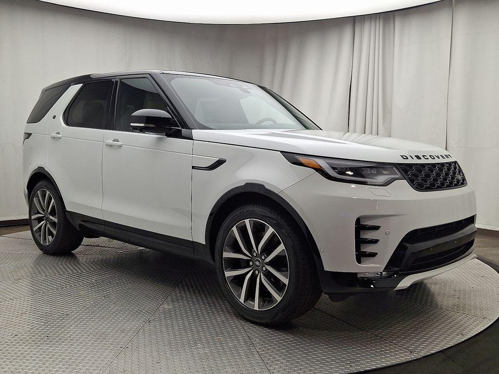 new 2025 Land Rover Discovery car, priced at $76,318