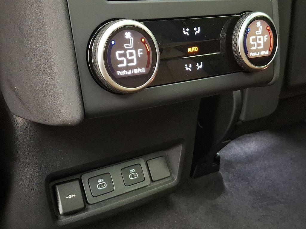 new 2025 Land Rover Discovery car, priced at $76,318