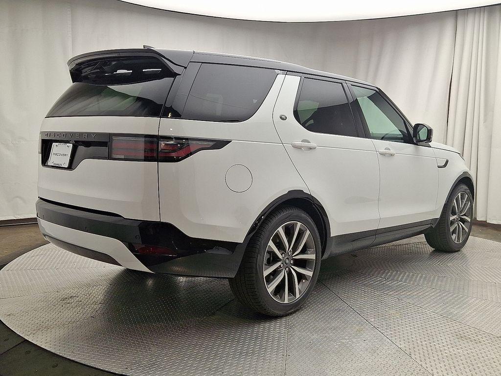 new 2025 Land Rover Discovery car, priced at $76,318