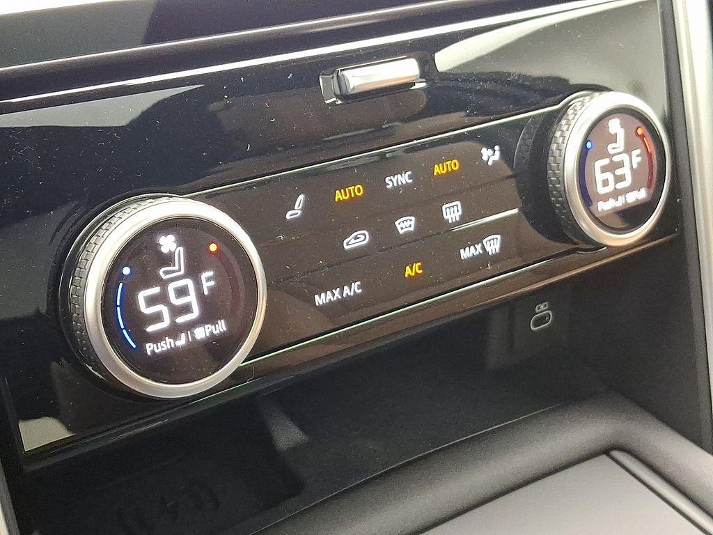 new 2025 Land Rover Discovery car, priced at $76,318